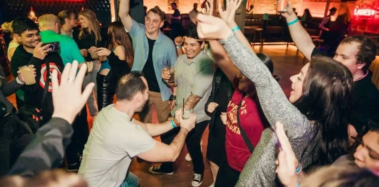 Pub Crawl Adventure Istanbul Ticket