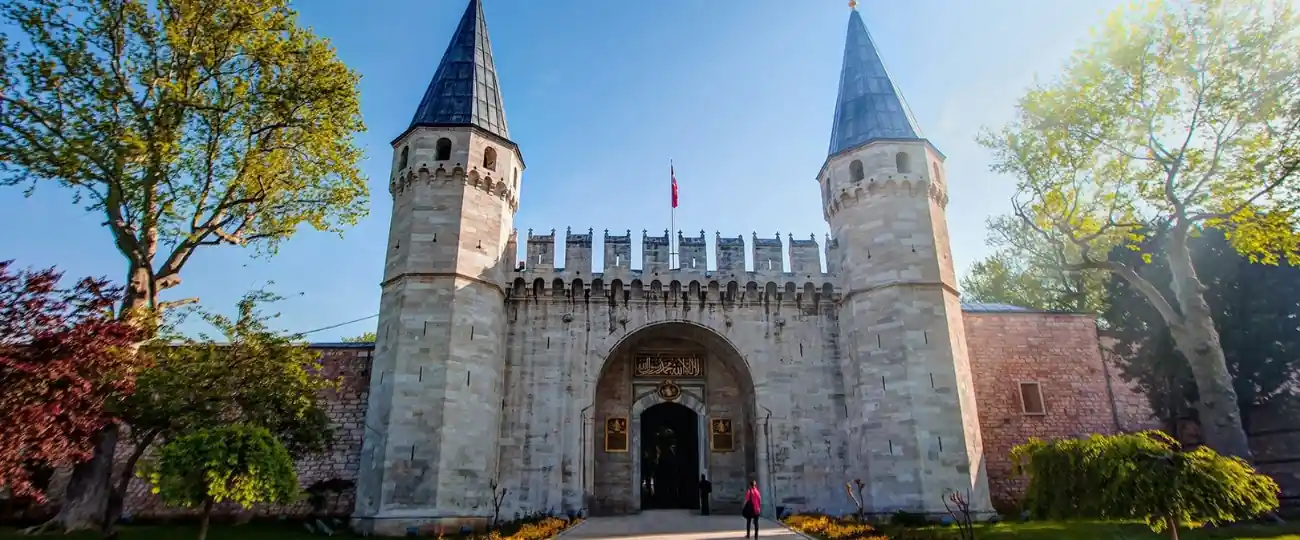 Skip The Line Tickets To Topkapi Palace With Audio Guide