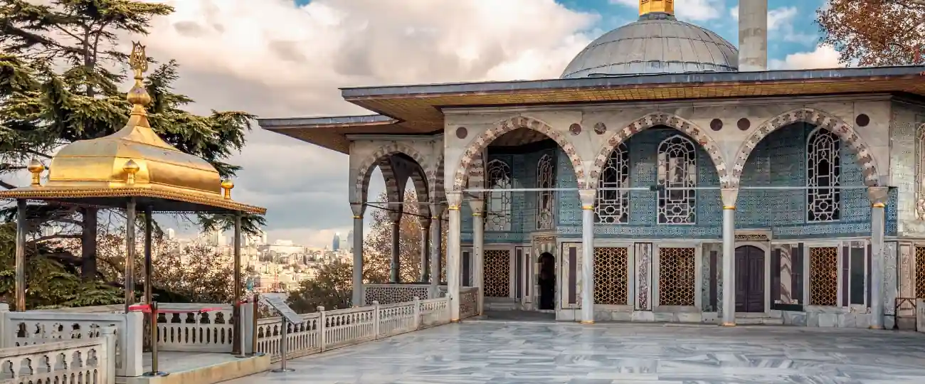 Skip The Line Tickets To Topkapi Palace With Audio Guide