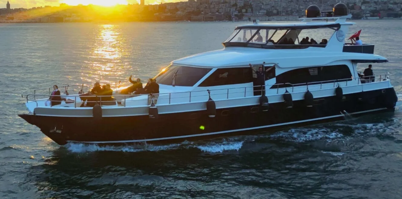 Sunset Yacht Cruise On Bosphorus 2 Hours