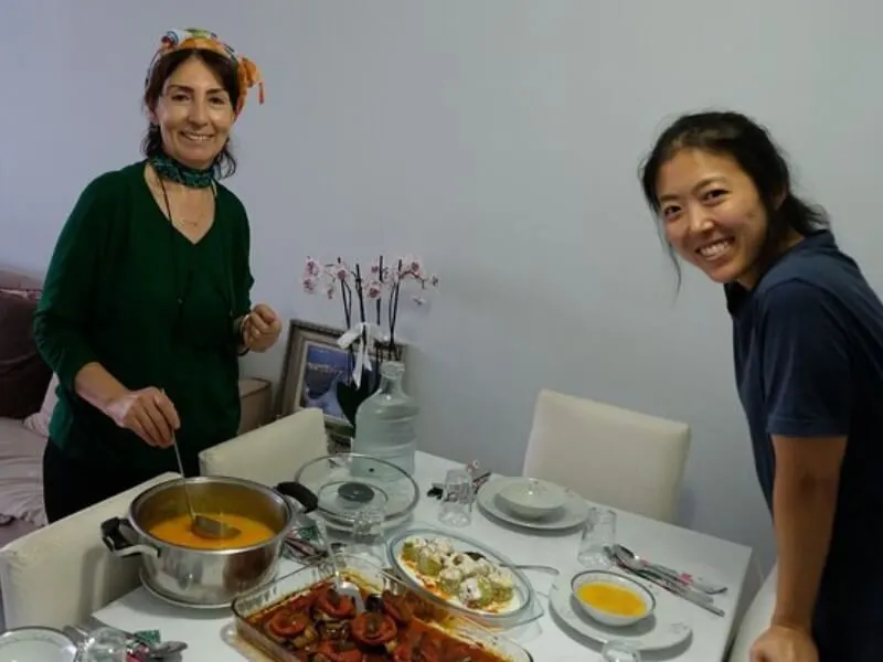 Cours De Cuisine De La Cuisine Turque Avec Des Mamans Locales